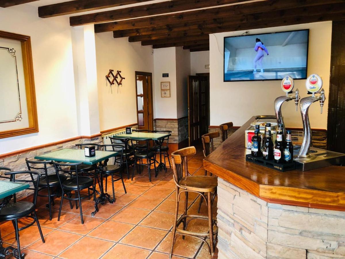 Hostal Jj Salduero Zewnętrze zdjęcie