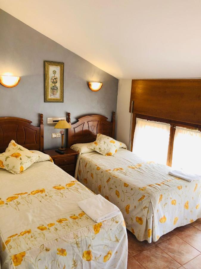 Hostal Jj Salduero Zewnętrze zdjęcie